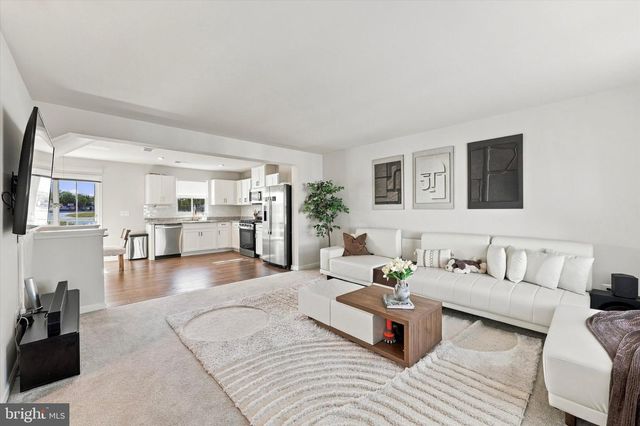 12 L WENDOWSKI ST, Beverly, NJ 08010