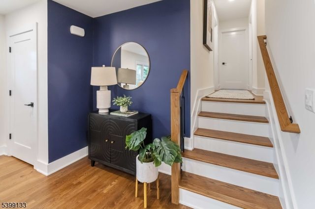 6 Kenneth Ct, Florham Park Boro, NJ 07932