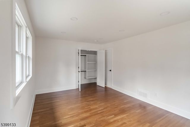 6 Kenneth Ct, Florham Park Boro, NJ 07932