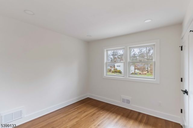 6 Kenneth Ct, Florham Park Boro, NJ 07932