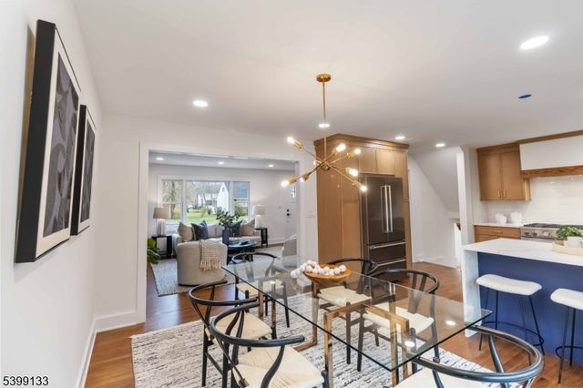 6 Kenneth Ct, Florham Park Boro, NJ 07932