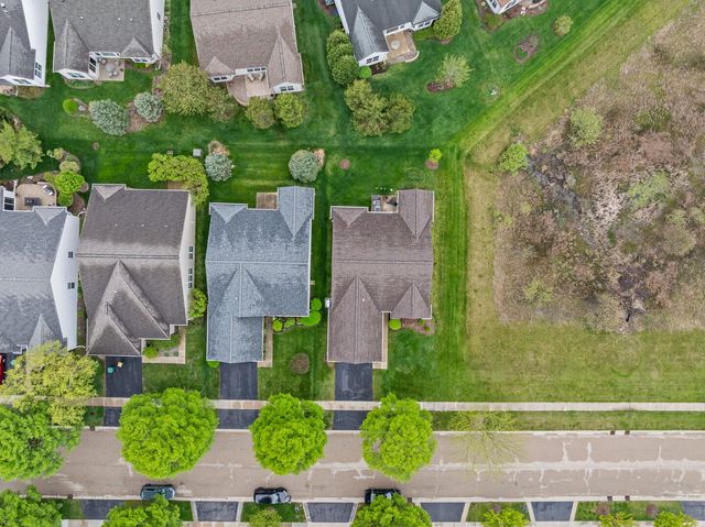 12351 Russet Lane, Huntley, IL 60142