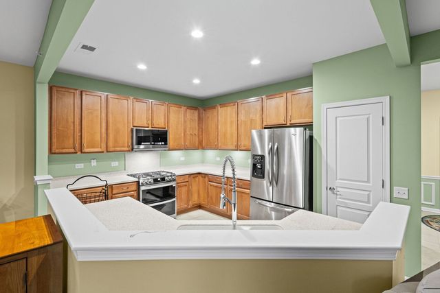 12351 Russet Lane, Huntley, IL 60142