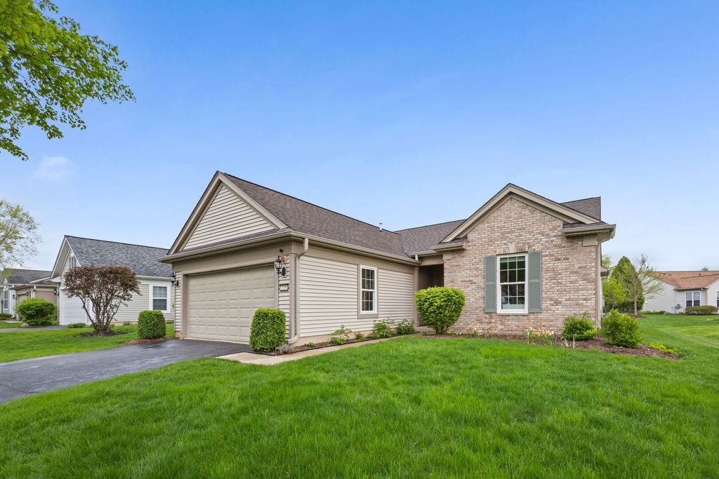 12351 Russet Lane, Huntley, IL 60142