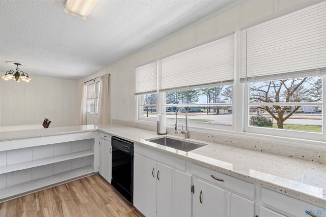 8009 Whitesburg Drive, Huntsville, AL 35802