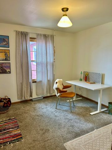 516 N G Street, Oskaloosa, IA 52577