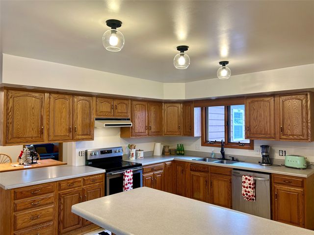 516 N G Street, Oskaloosa, IA 52577