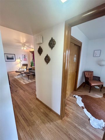 516 N G Street, Oskaloosa, IA 52577