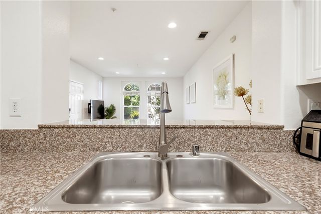 303 Terra Bella, Irvine, CA 92602