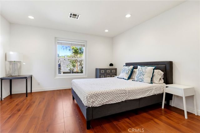 303 Terra Bella, Irvine, CA 92602