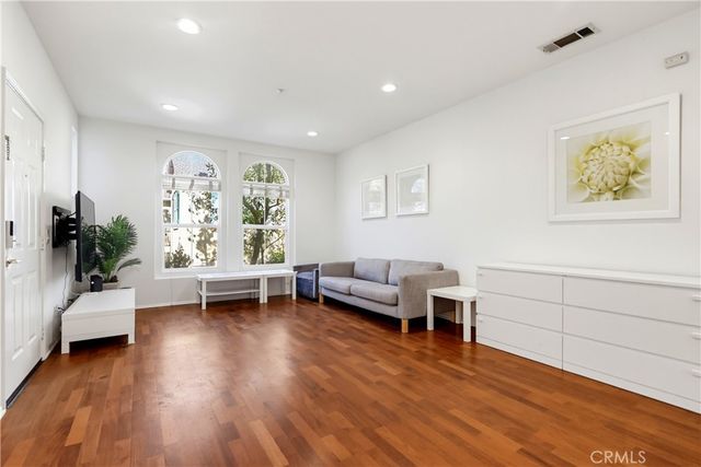 303 Terra Bella, Irvine, CA 92602