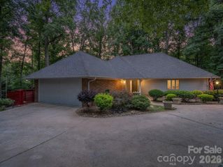1810 Arbor Way Drive, Shelby, NC 28150