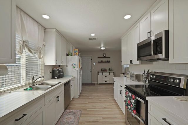 9424 Stanfield Ct, Stockton, CA 95209