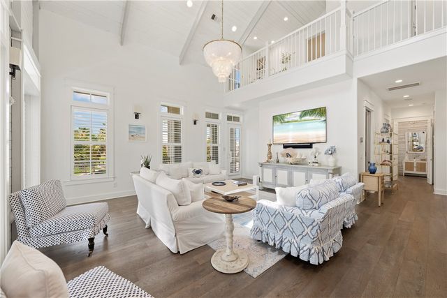 200 Round Road, Port Aransas, TX 78373