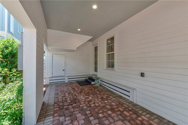 200 Round Road, Port Aransas, TX 78373