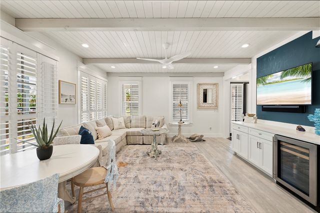200 Round Road, Port Aransas, TX 78373