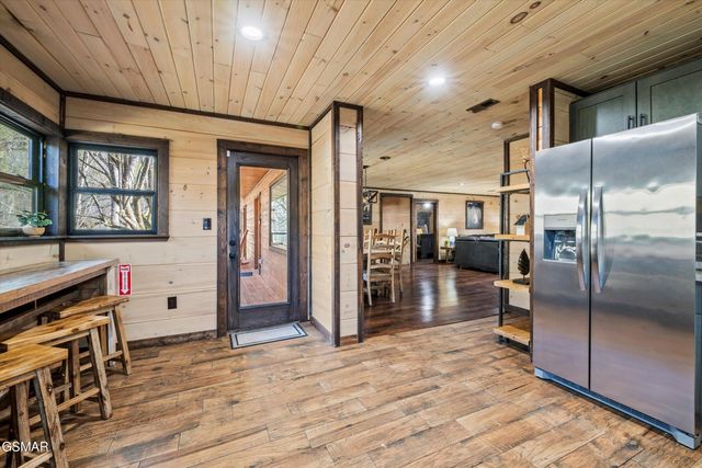 139 Martha McCarter Road, Gatlinburg, TN 37738