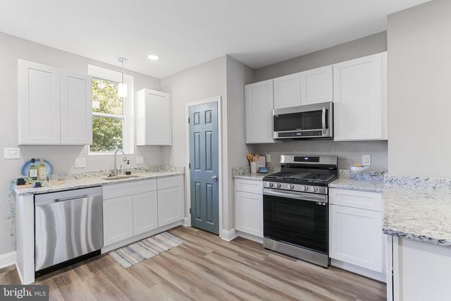 2712 W MOSHER ST, Baltimore, MD 21216