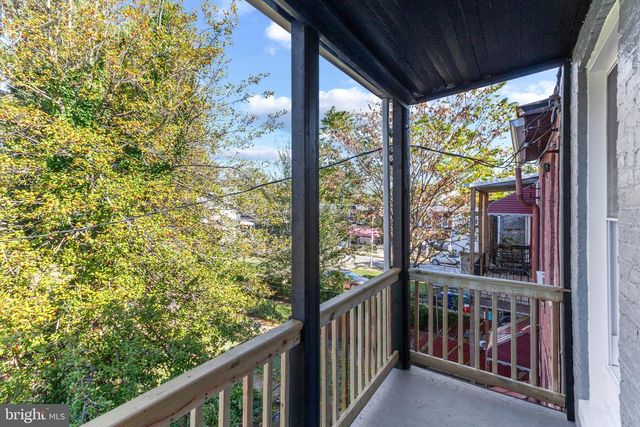 2712 W MOSHER ST, Baltimore, MD 21216