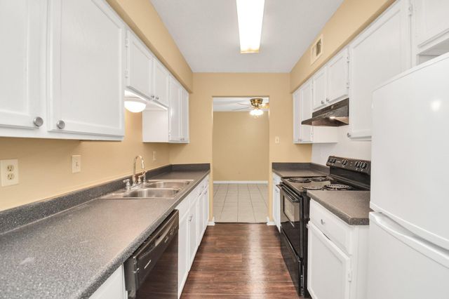 7400 Bellerive Drive 1505, Houston, TX 77036