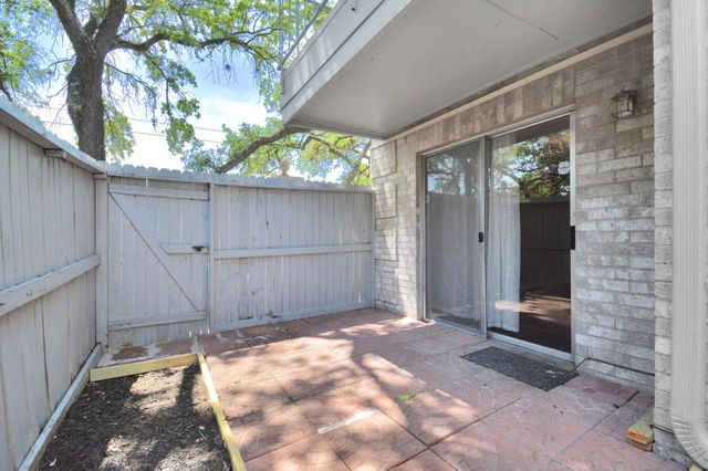 7400 Bellerive Drive 1505, Houston, TX 77036