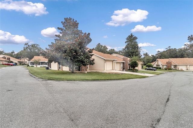 2316 SE 19TH CIRCLE, Ocala, FL 34471