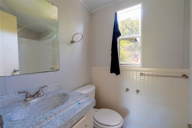720 Jupiter Avenue, Granbury, TX 76049