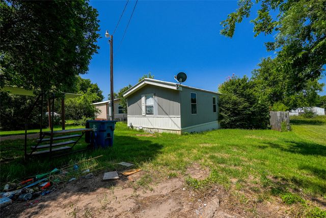 720 Jupiter Avenue, Granbury, TX 76049