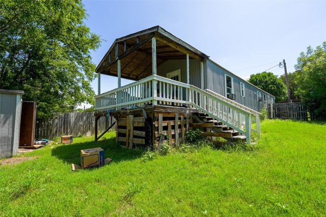 720 Jupiter Avenue, Granbury, TX 76049