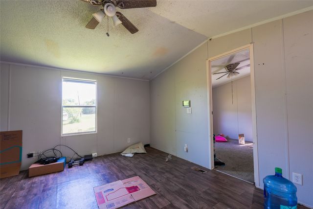 720 Jupiter Avenue, Granbury, TX 76049
