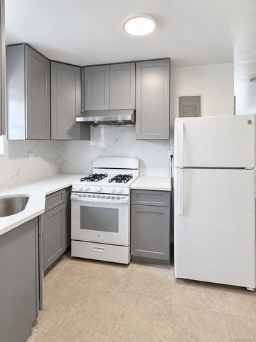 55-02 98 Street 2A, Corona, NY 11368