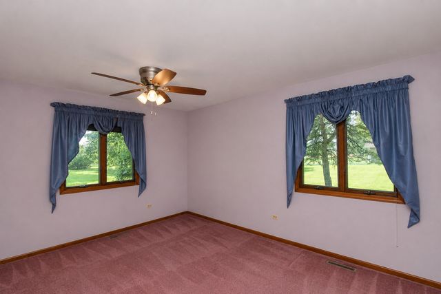 5217 Briarwood Road, Woodstock, IL 60098