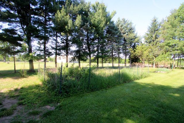 5217 Briarwood Road, Woodstock, IL 60098