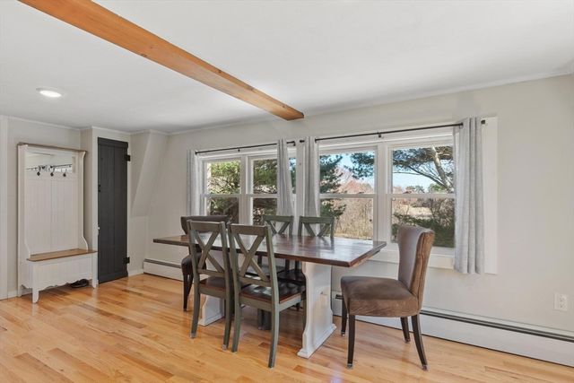 84 Hammond St, Rowley, MA 01969