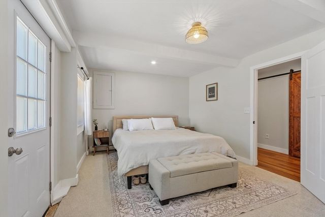 84 Hammond St, Rowley, MA 01969