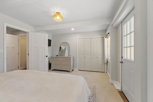 84 Hammond St, Rowley, MA 01969