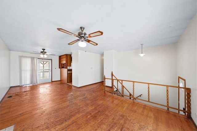 18508 E 8th Street N, Independence, MO 64056