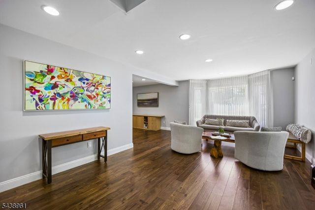 182 Clarken Dr, West Orange Twp., NJ 07052