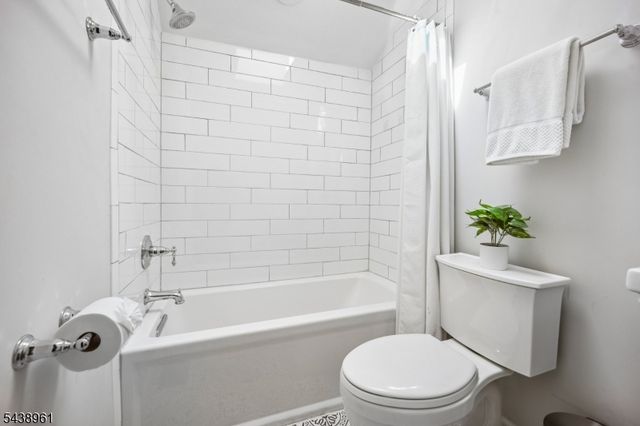 182 Clarken Dr, West Orange Twp., NJ 07052