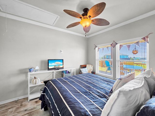 938 Sage Road, Crystal Beach, TX 77650