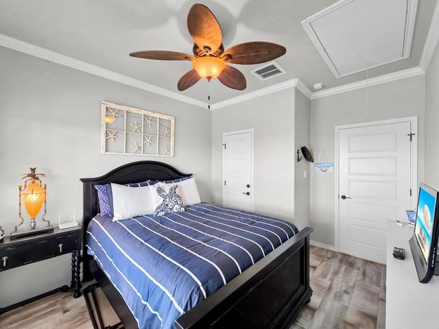 938 Sage Road, Crystal Beach, TX 77650