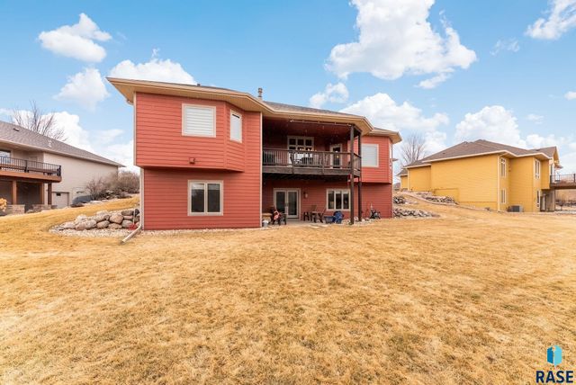 8216 S Seven Oaks Dr Drive, Sioux Falls, SD 57108