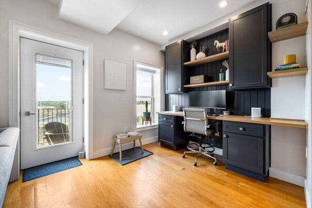 40 Thomas Park 2, Boston, MA 02127
