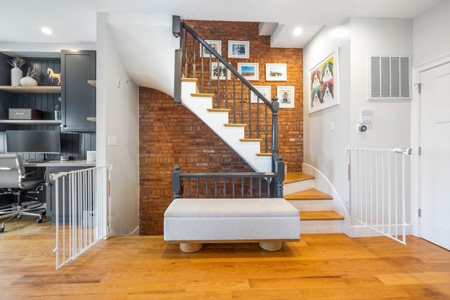 40 Thomas Park 2, Boston, MA 02127
