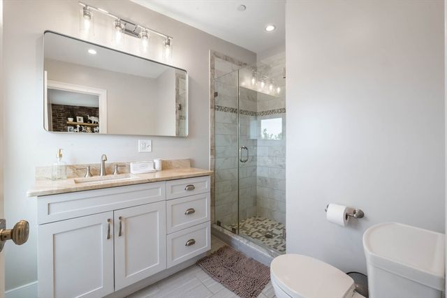 40 Thomas Park 2, Boston, MA 02127