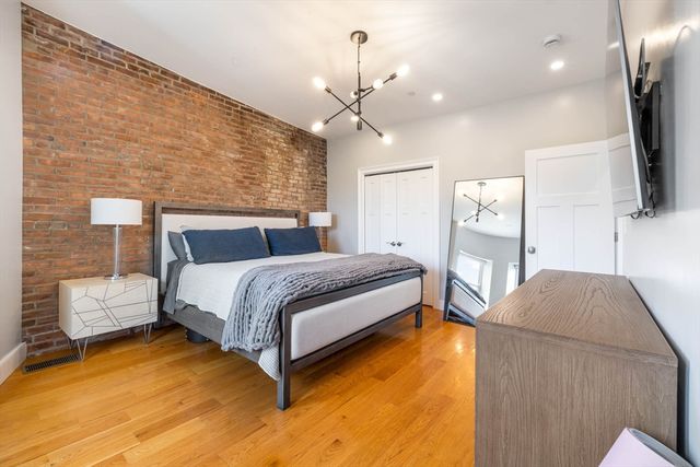 40 Thomas Park 2, Boston, MA 02127