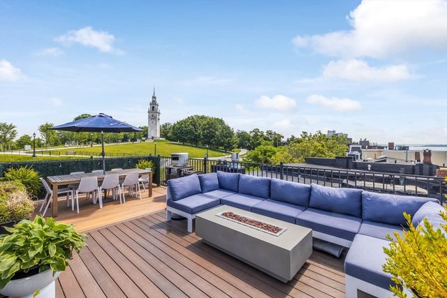 40 Thomas Park 2, Boston, MA 02127