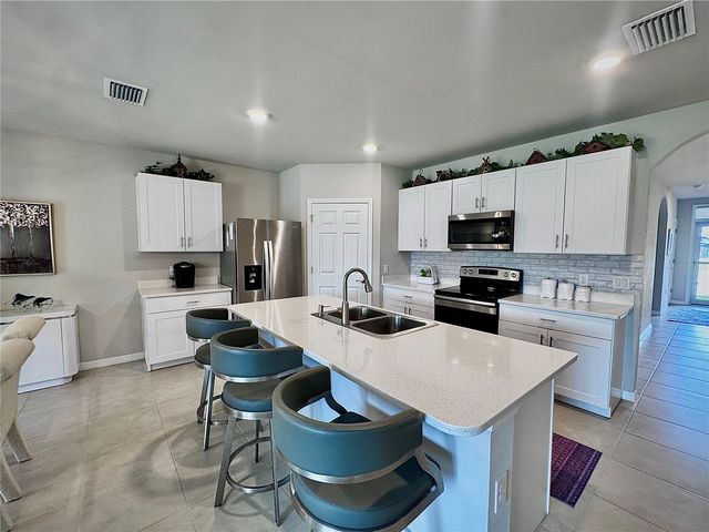 4077 MANATEE LANE, Punta Gorda, FL 33980