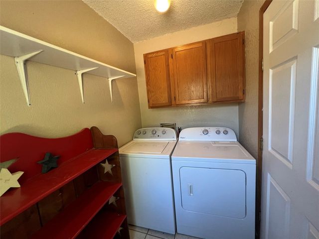 4307 Cottonwood DR, Cottonwood Shores, TX 78657