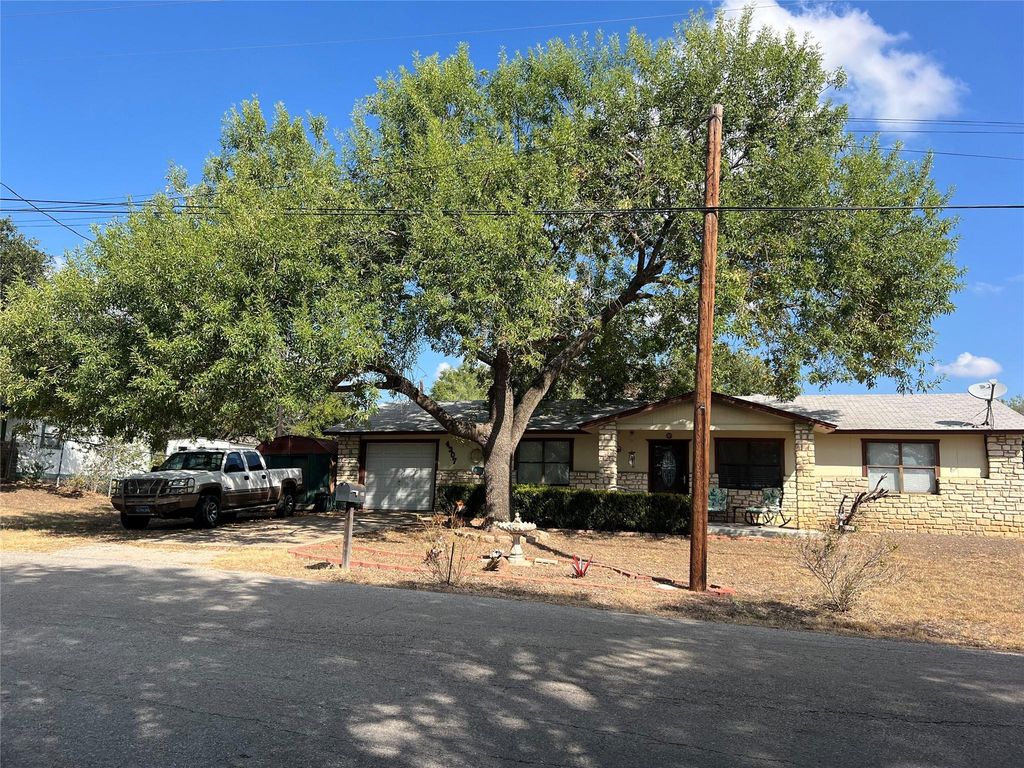 4307 Cottonwood DR, Cottonwood Shores, TX 78657